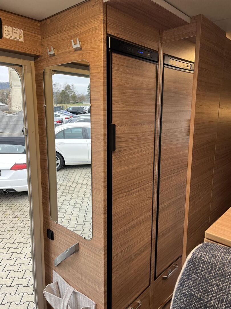 WEINSBERG CARACORE 700 2024