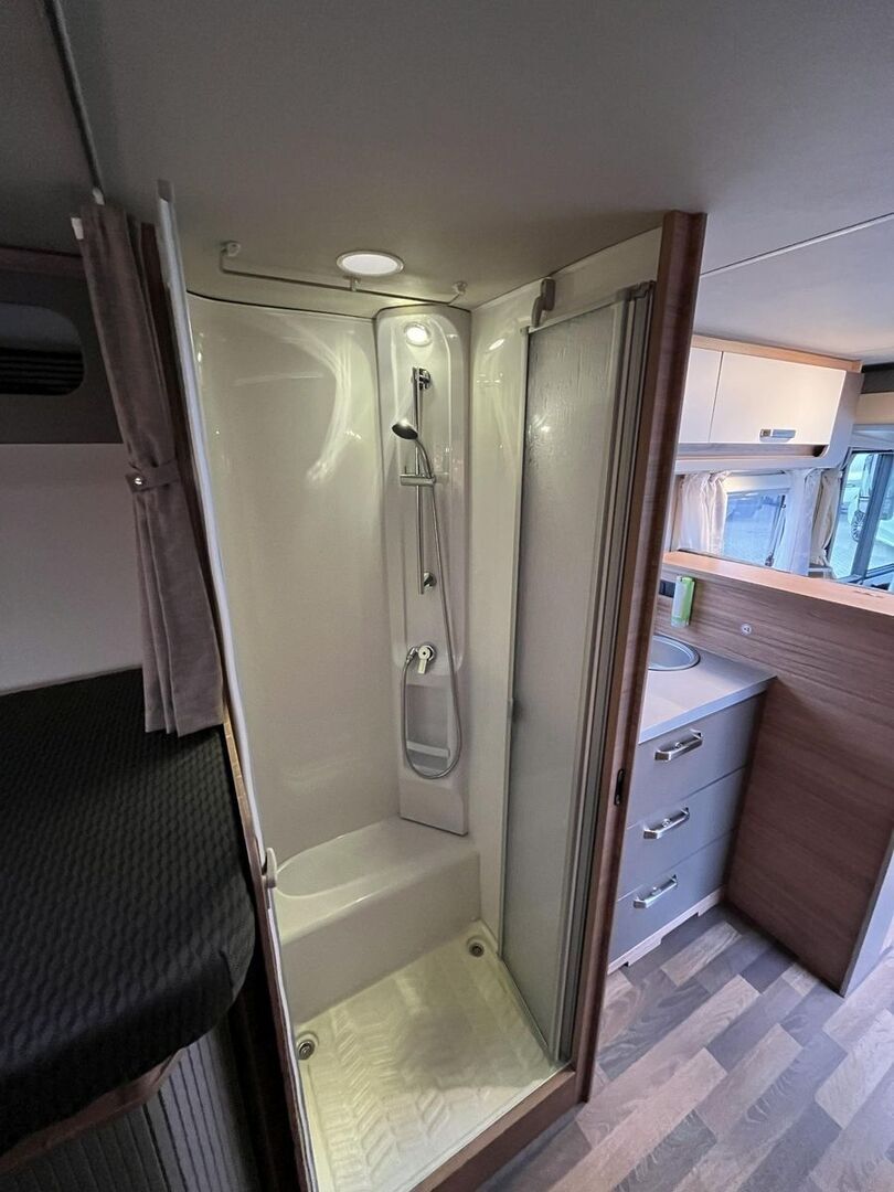 WEINSBERG CARACORE 700 2024