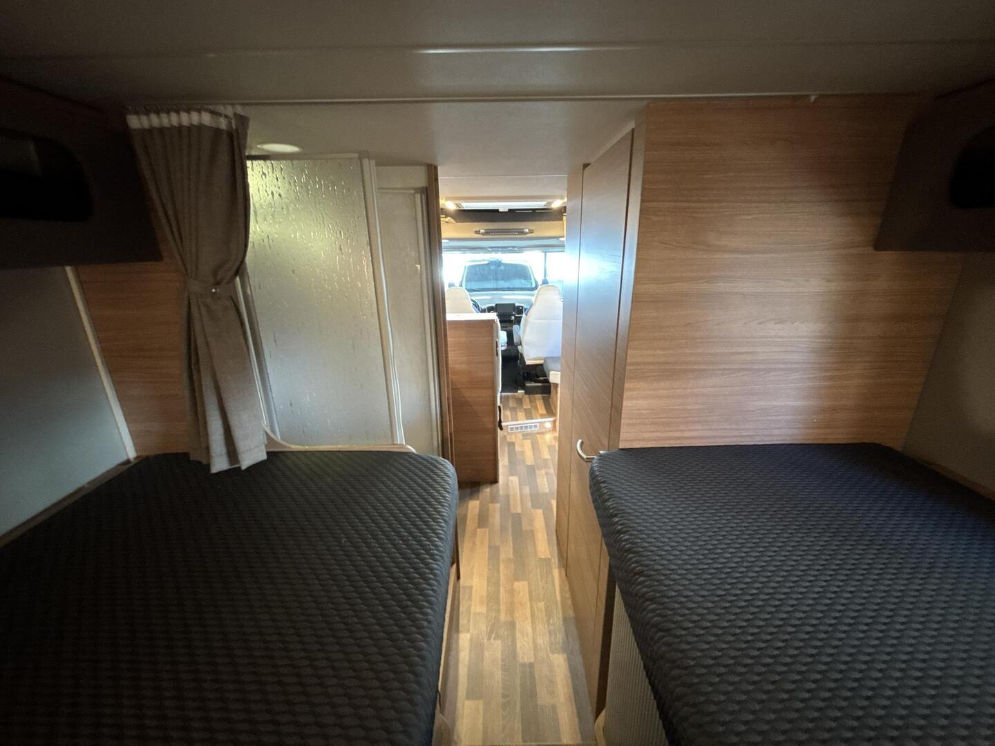 WEINSBERG CARACORE 700 2024