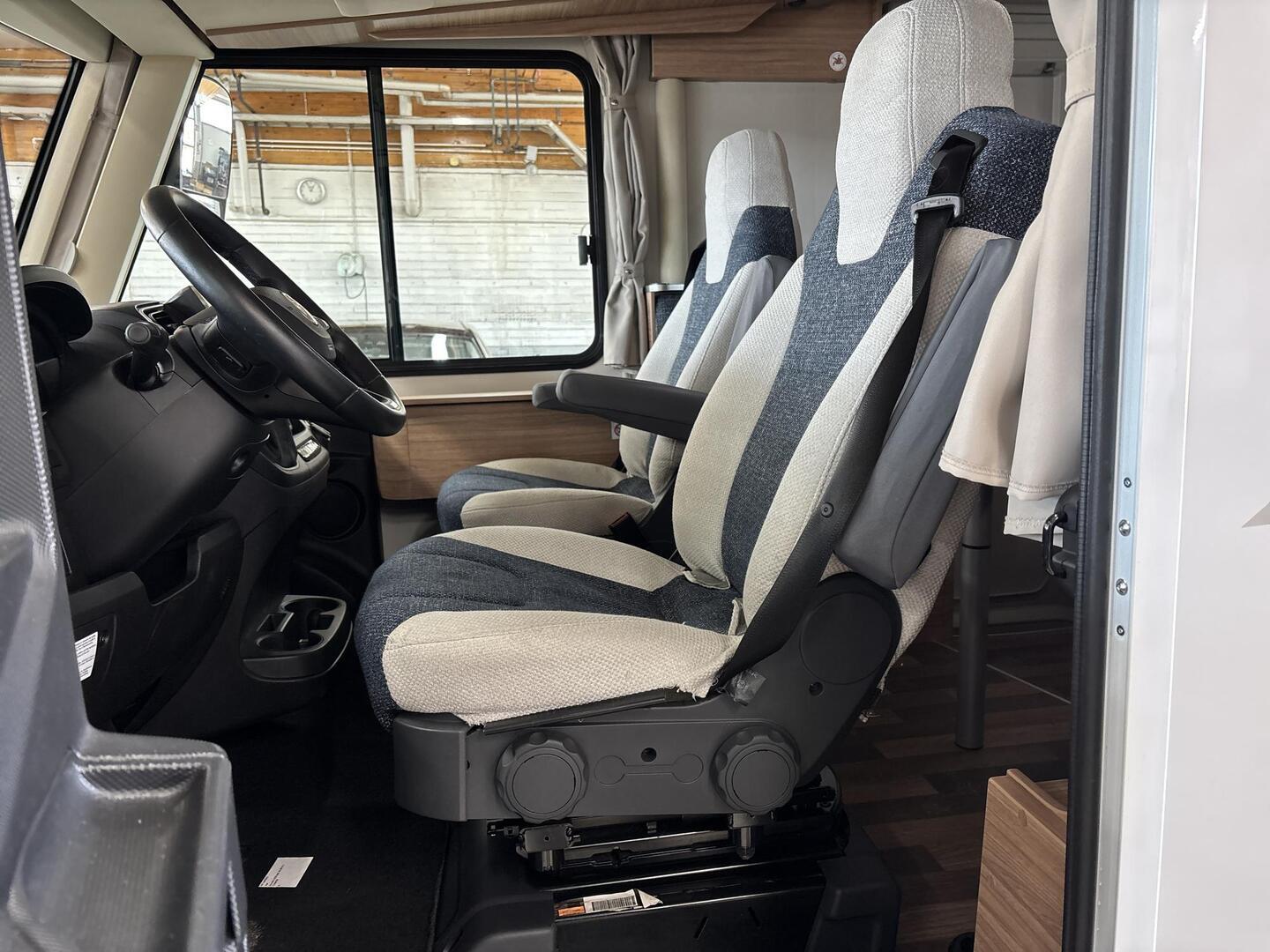 WEINSBERG CARACORE 700 2024
