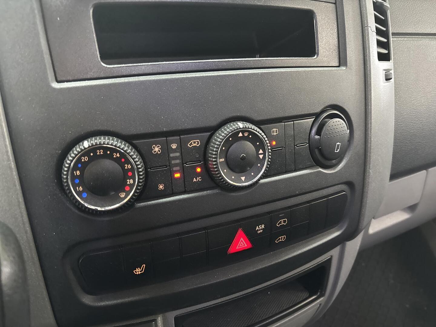 MERCEDES-BENZ Sprinter 2012