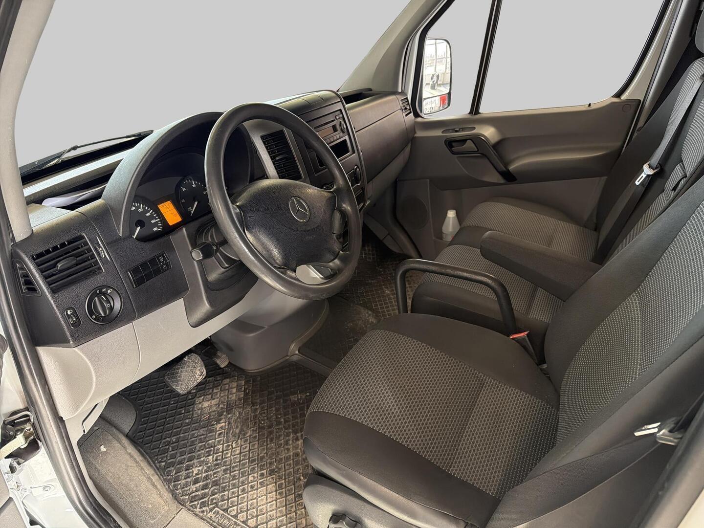 MERCEDES-BENZ Sprinter 2012