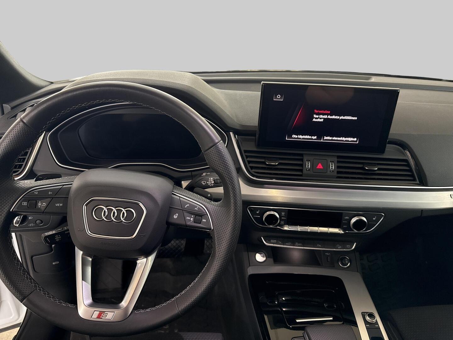 AUDI Q5 2024