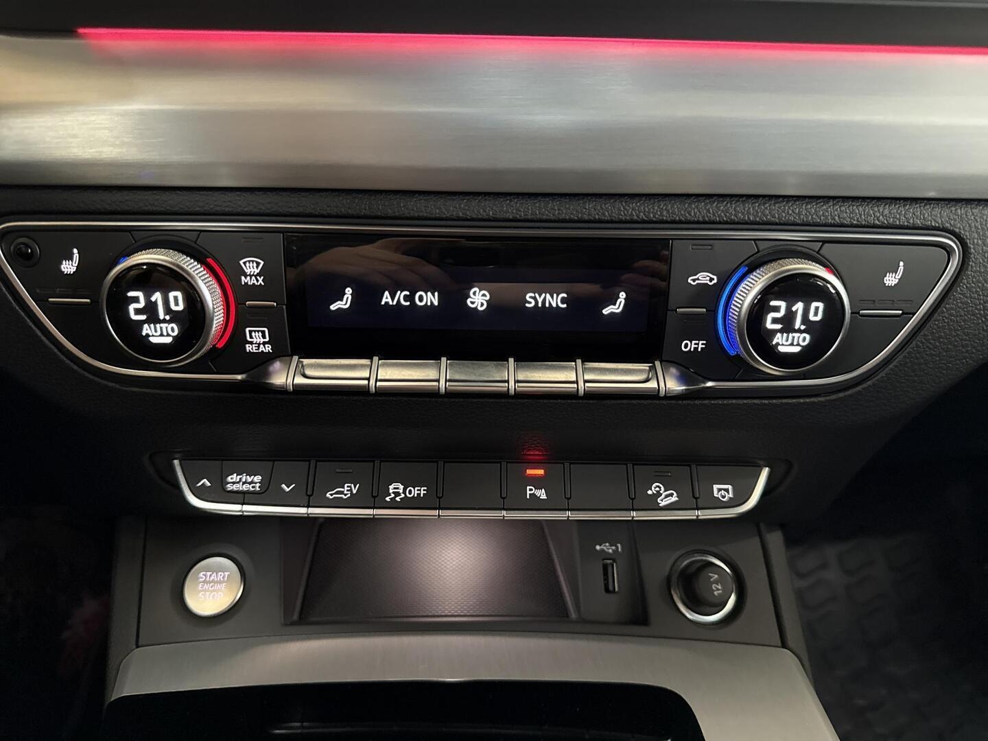 AUDI Q5 2024