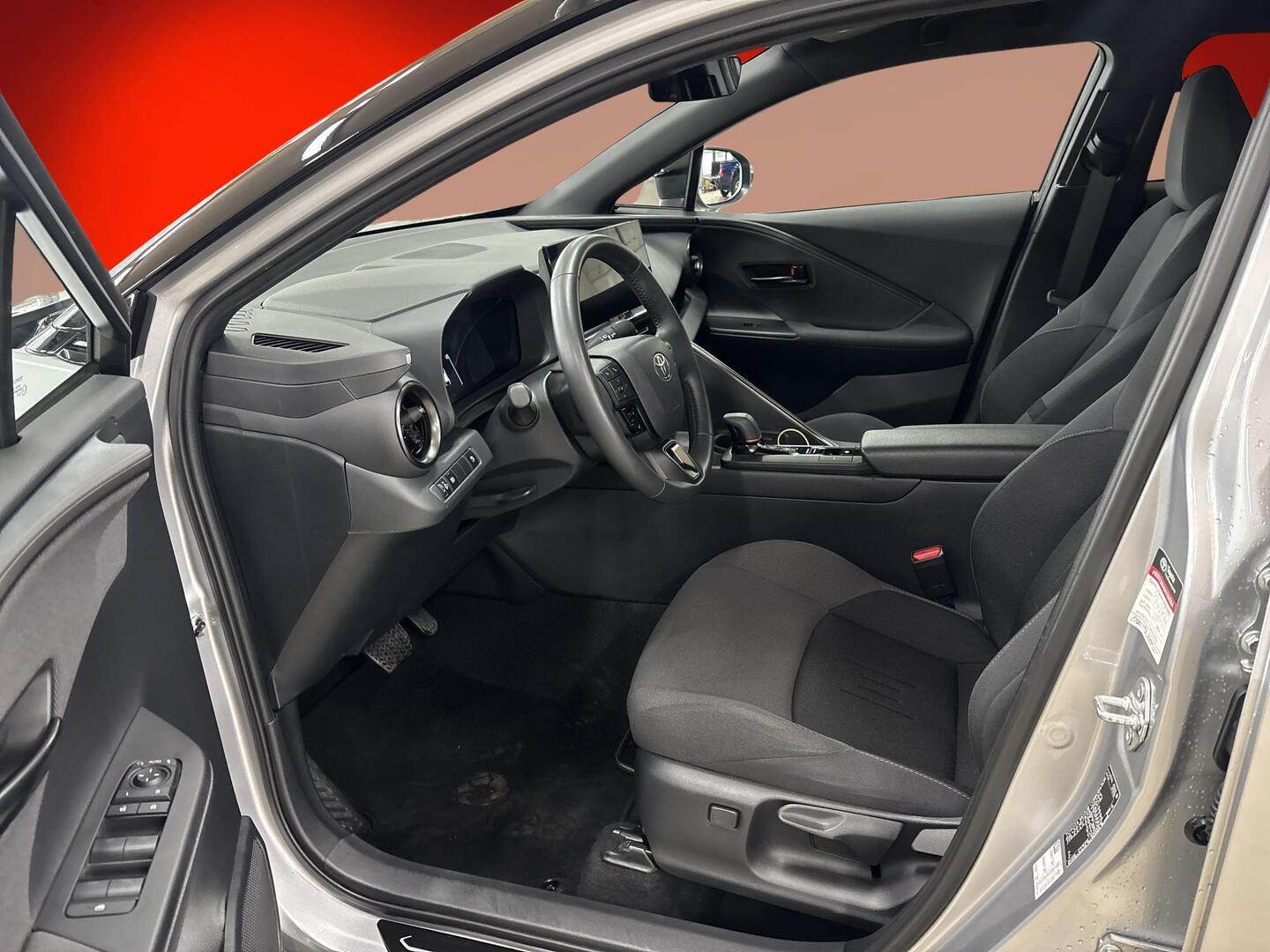 TOYOTA C-HR 2024