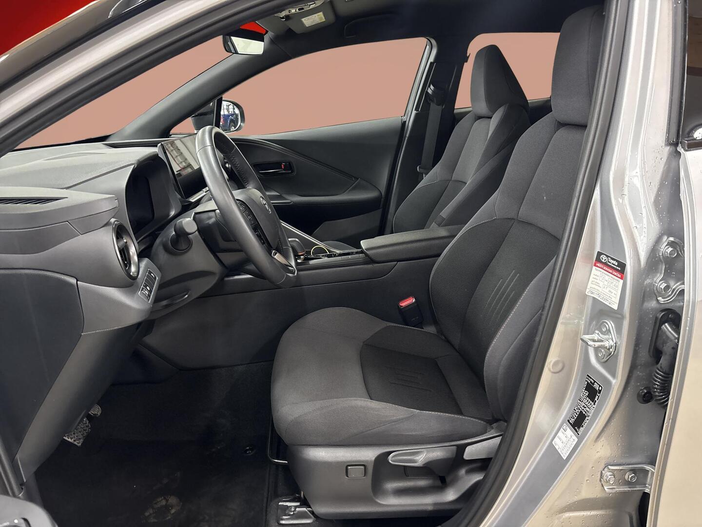 TOYOTA C-HR 2024