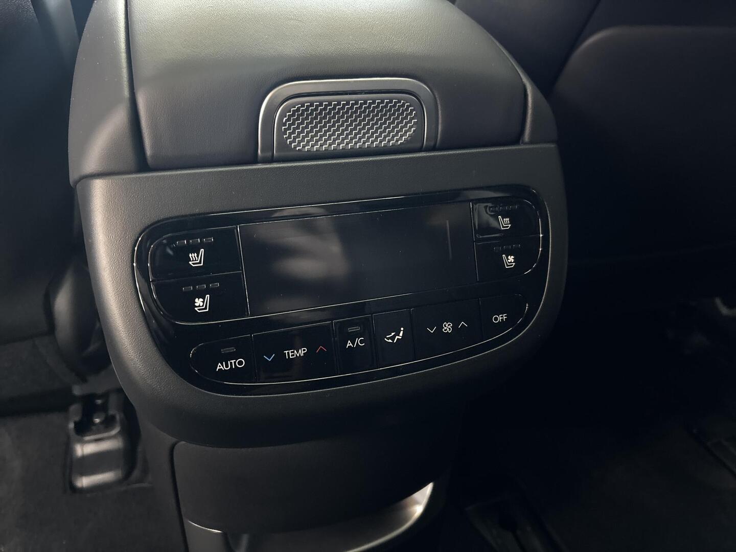 HYUNDAI IONIQ 9 2025