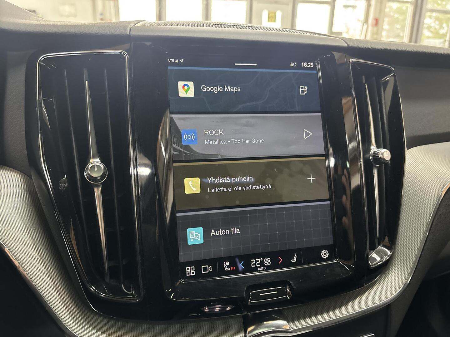 VOLVO XC60 2023