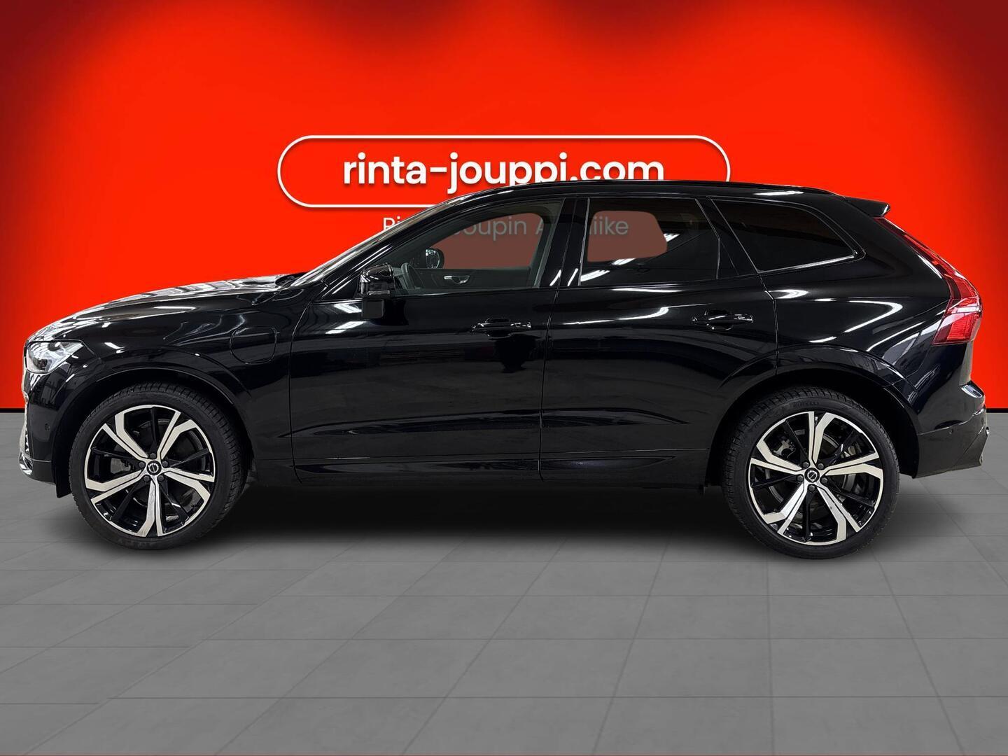 VOLVO XC60 2023