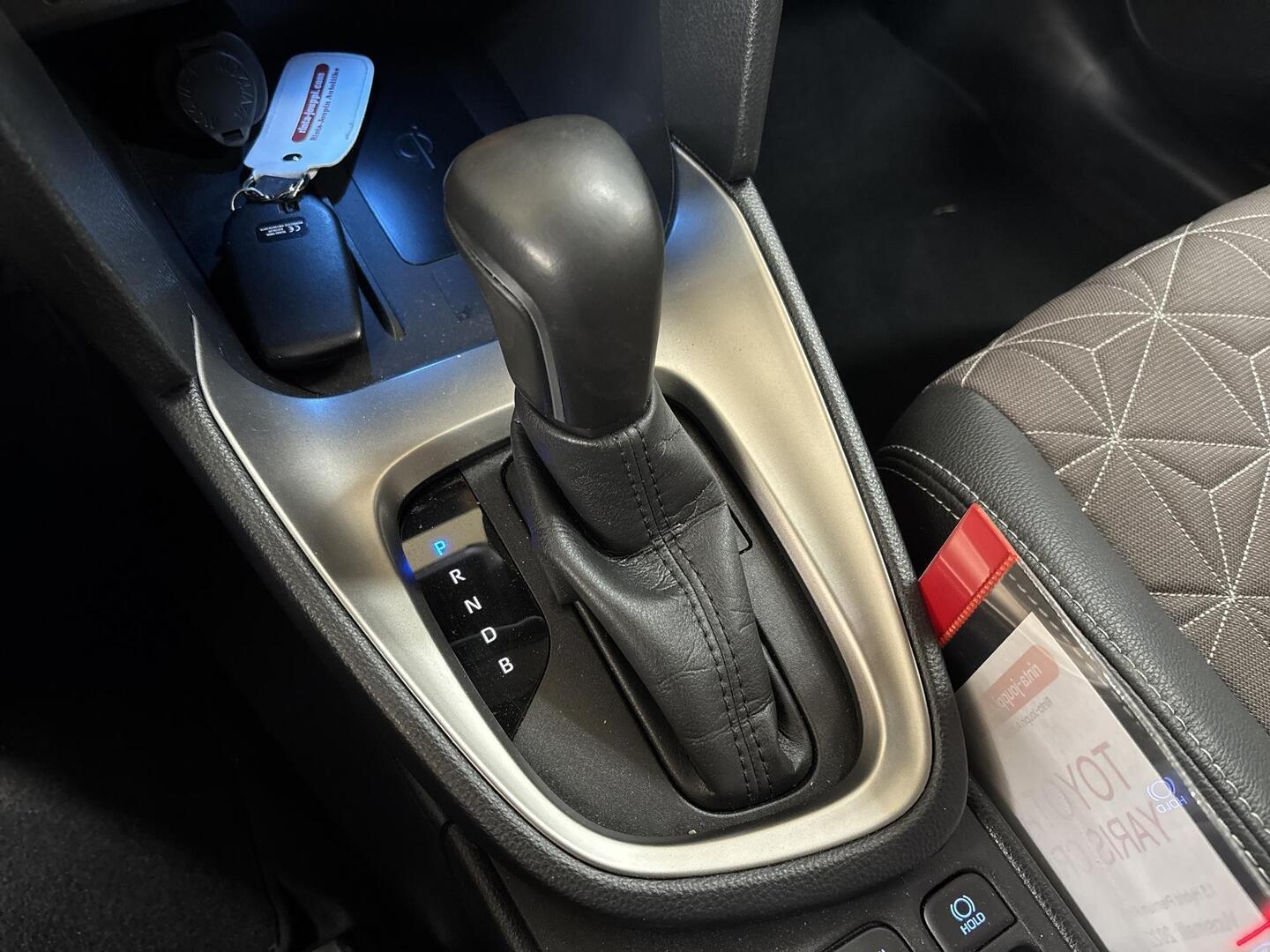 TOYOTA Yaris Cross 2022