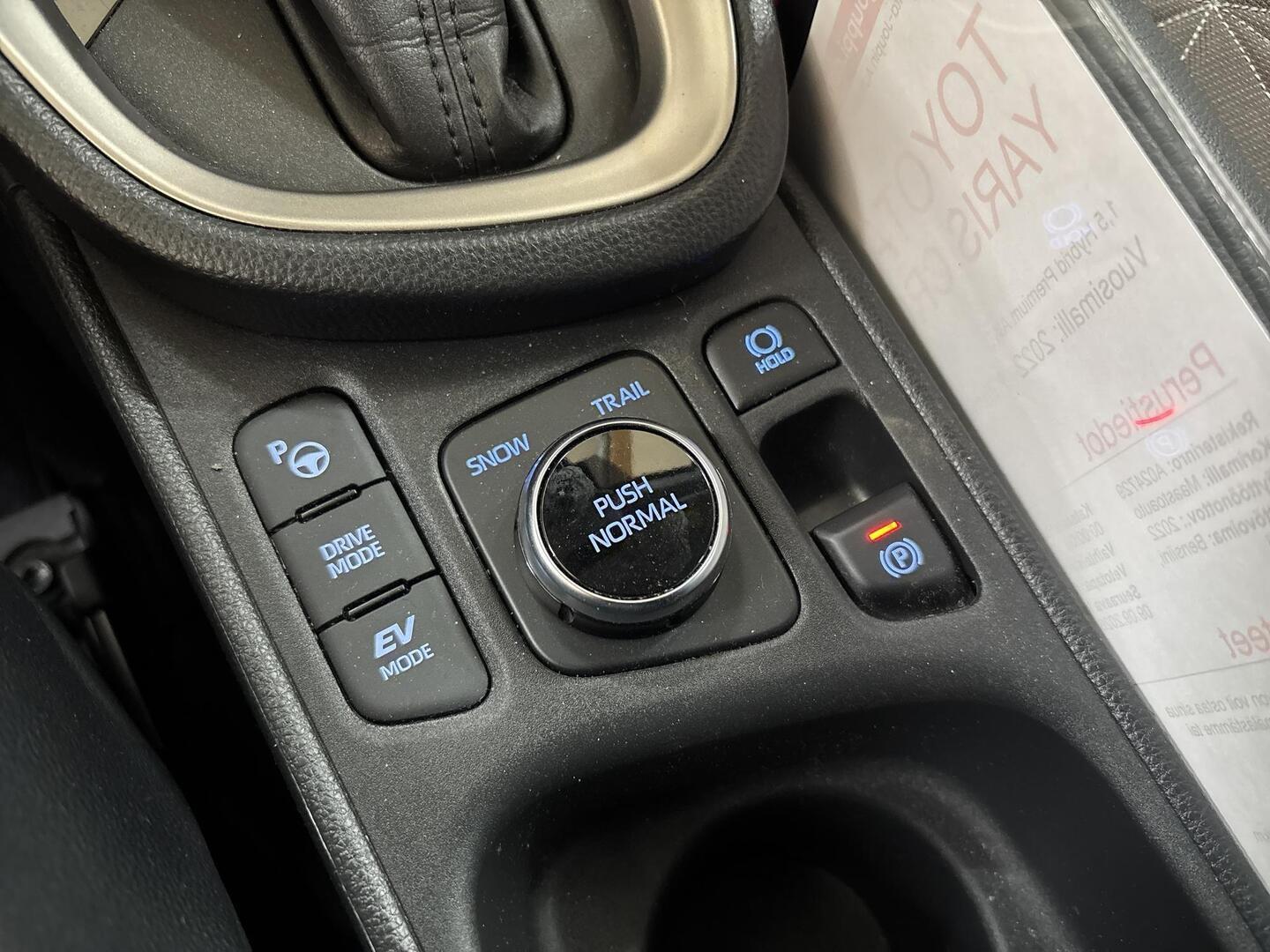 TOYOTA Yaris Cross 2022