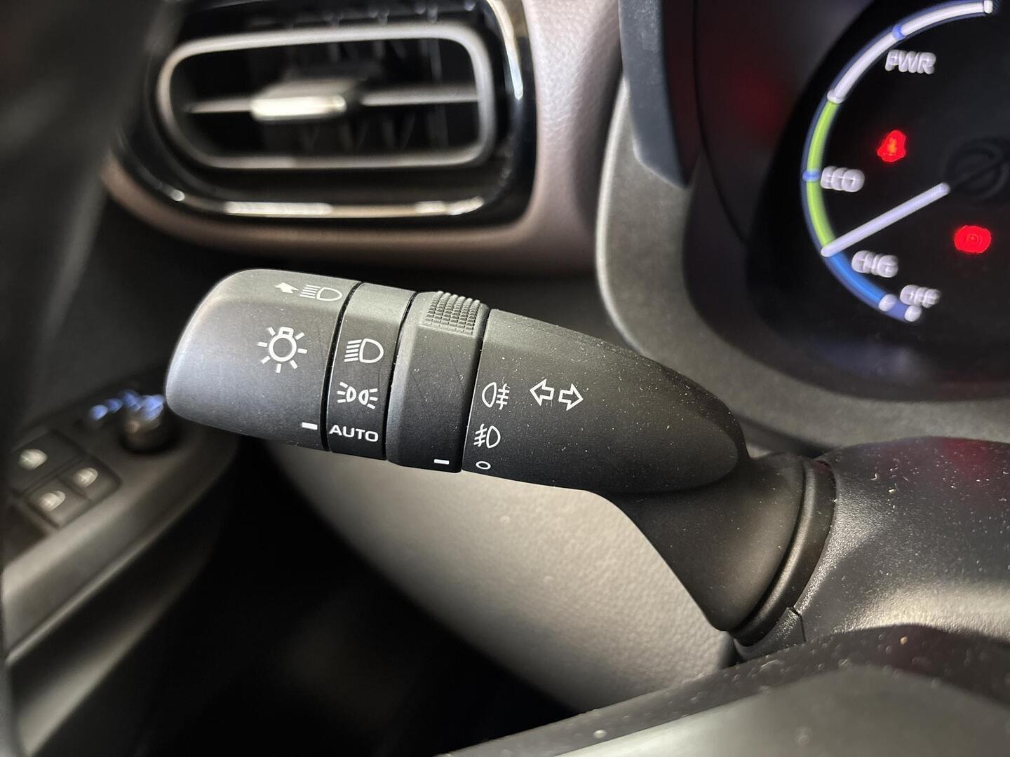 TOYOTA Yaris Cross 2022