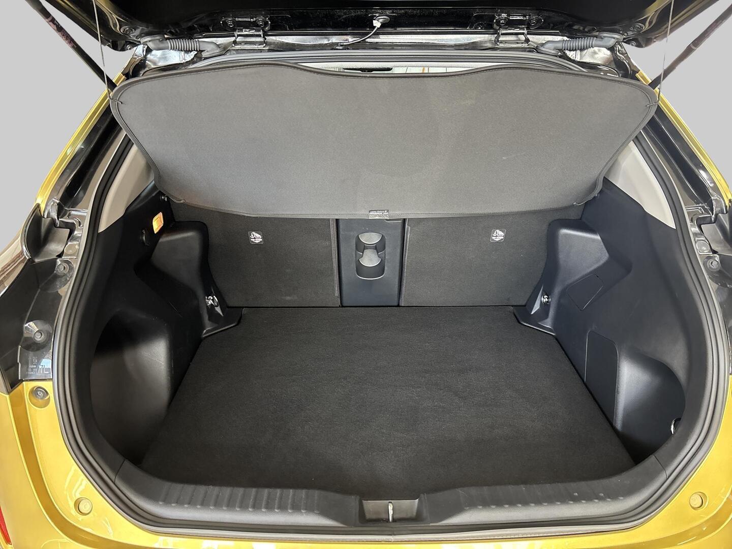 TOYOTA Yaris Cross 2022