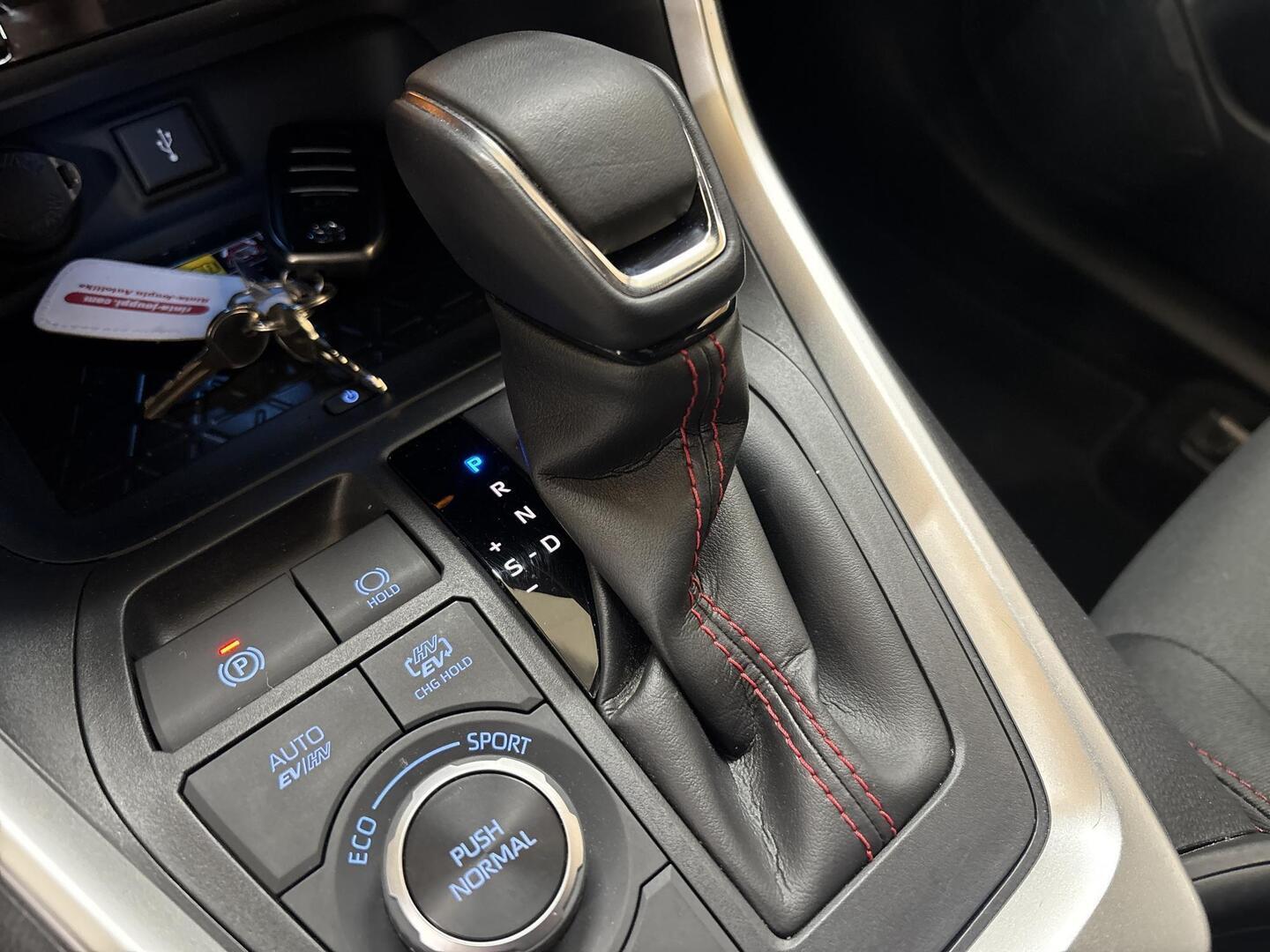 TOYOTA RAV4 PLUG-IN 2022