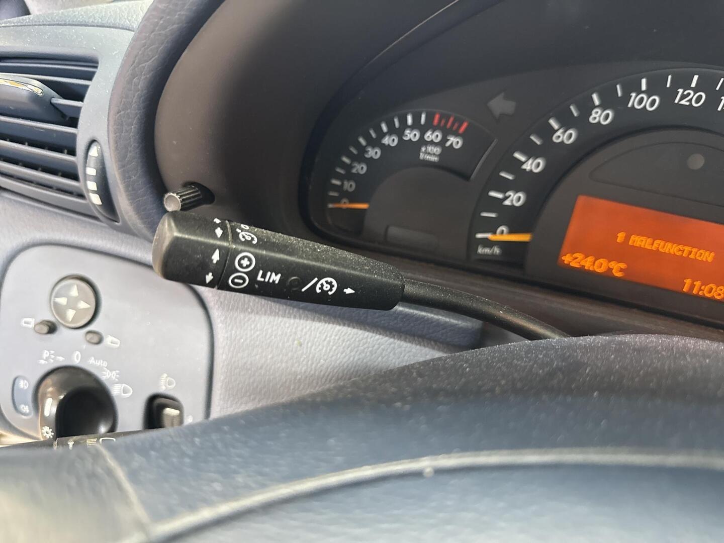 MERCEDES-BENZ C 2001