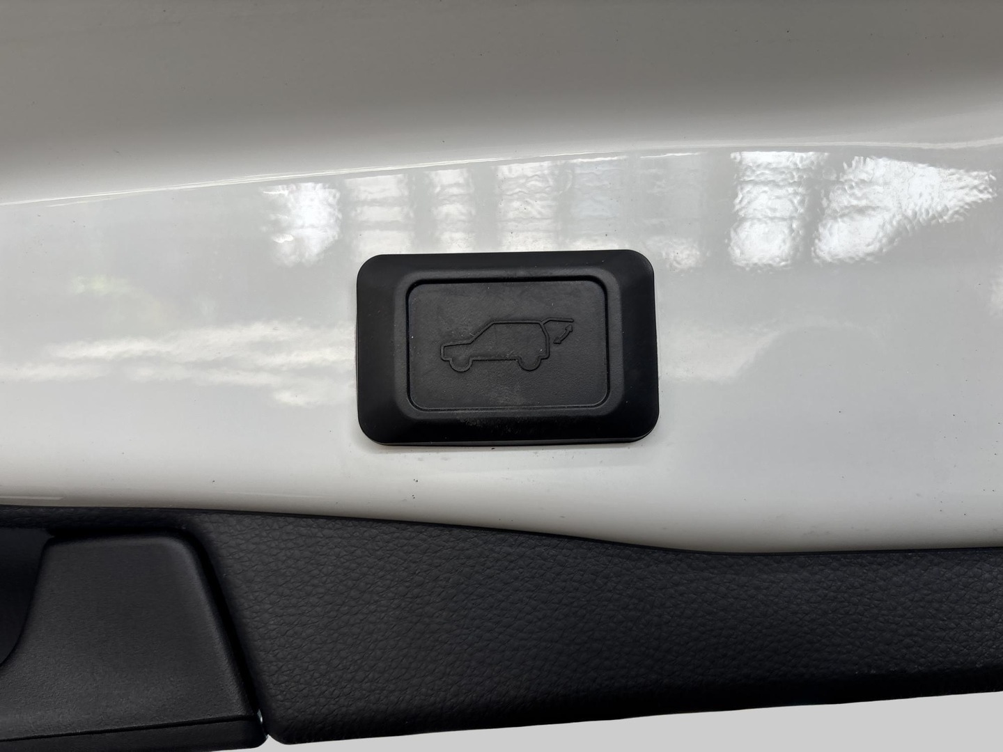 TOYOTA RAV4 2021