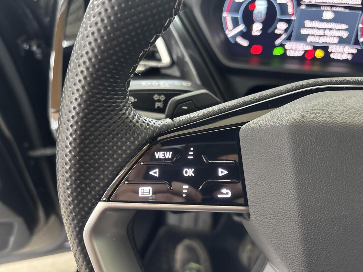 AUDI Q4 E-TRON 2024