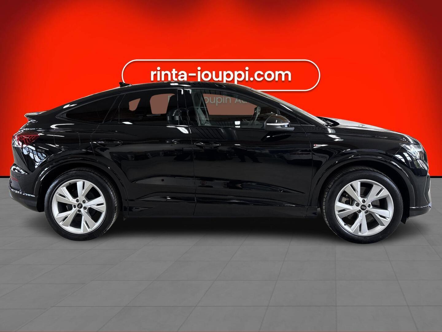 AUDI Q4 E-TRON 2024