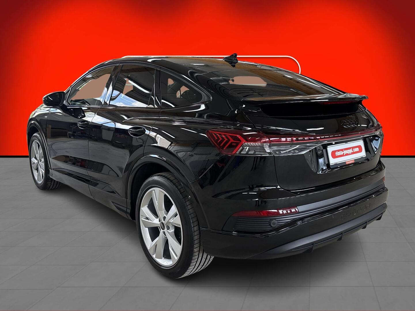 AUDI Q4 E-TRON 2024