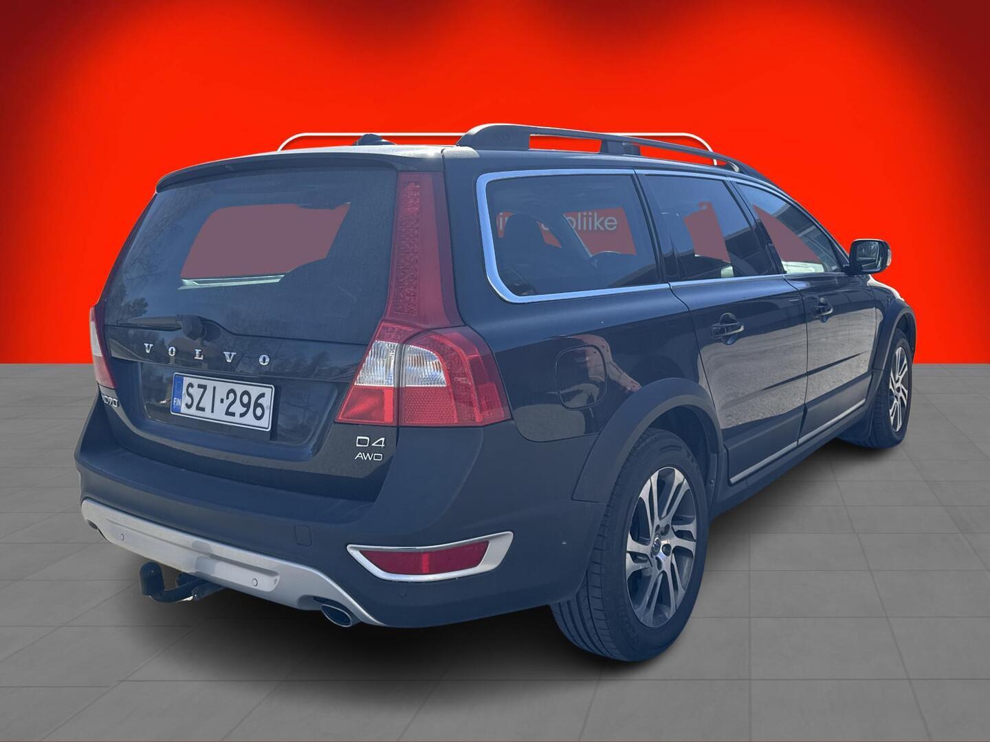 VOLVO XC70 2013