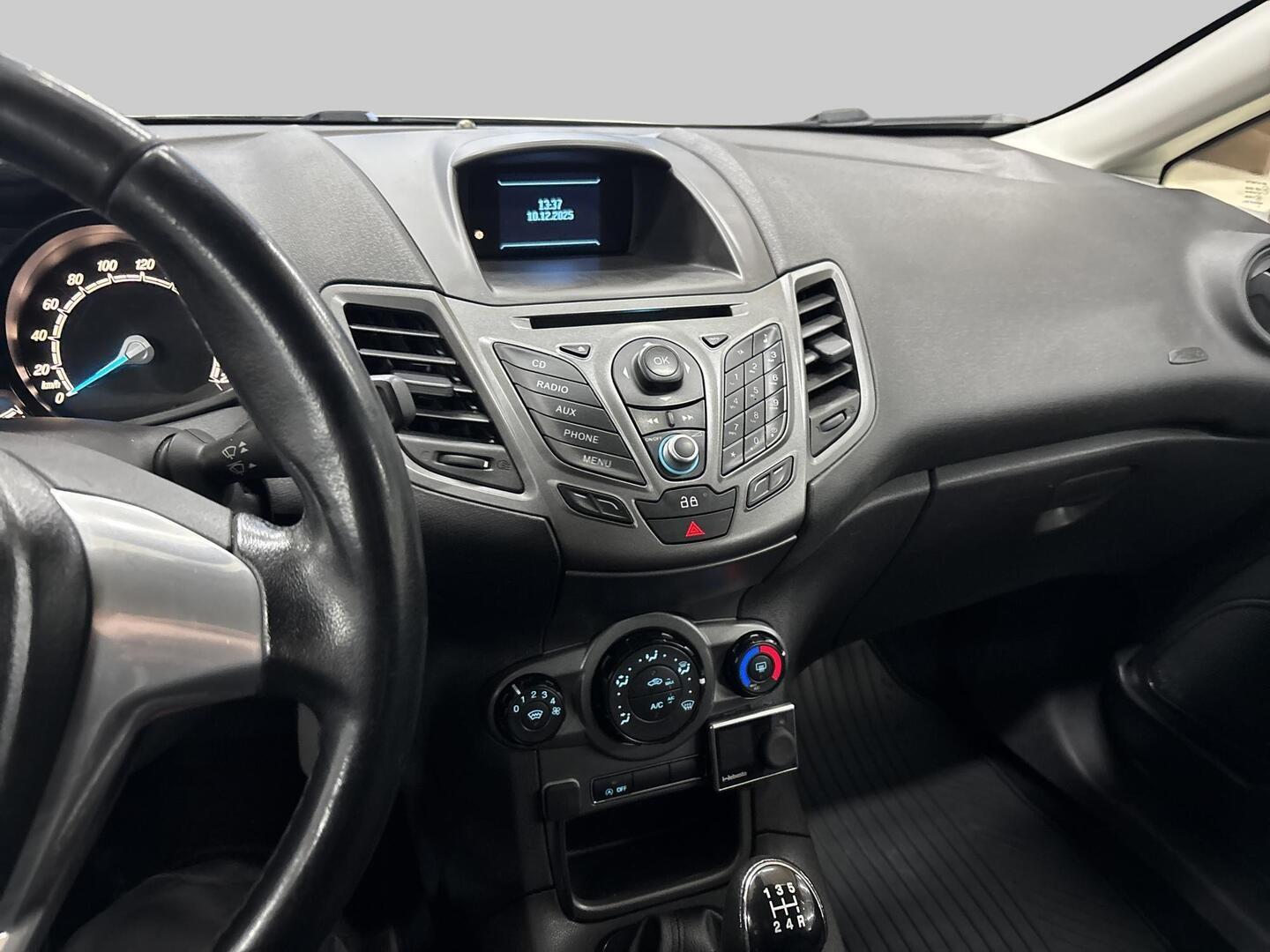 FORD Fiesta Van 2014