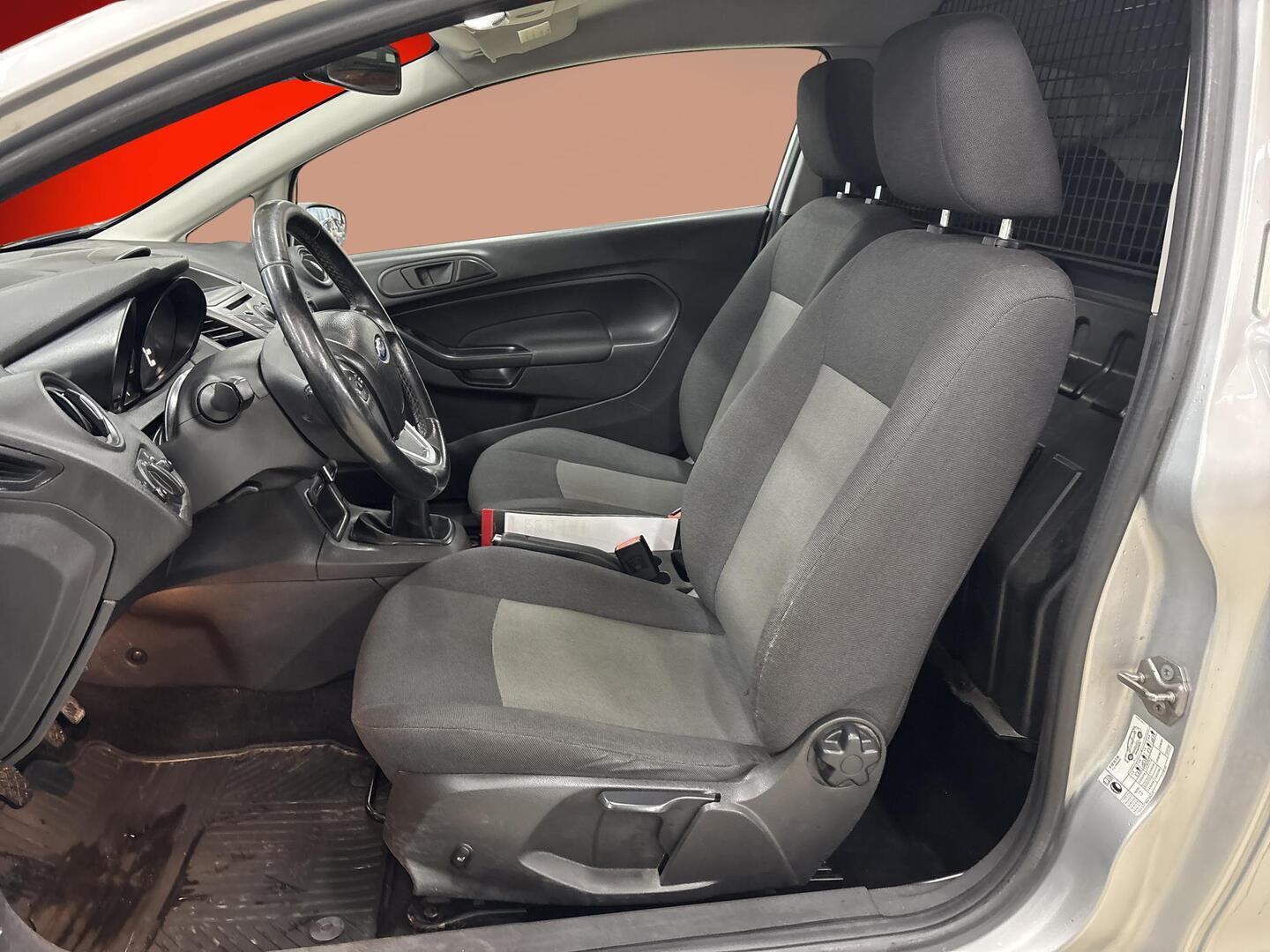 FORD Fiesta Van 2014