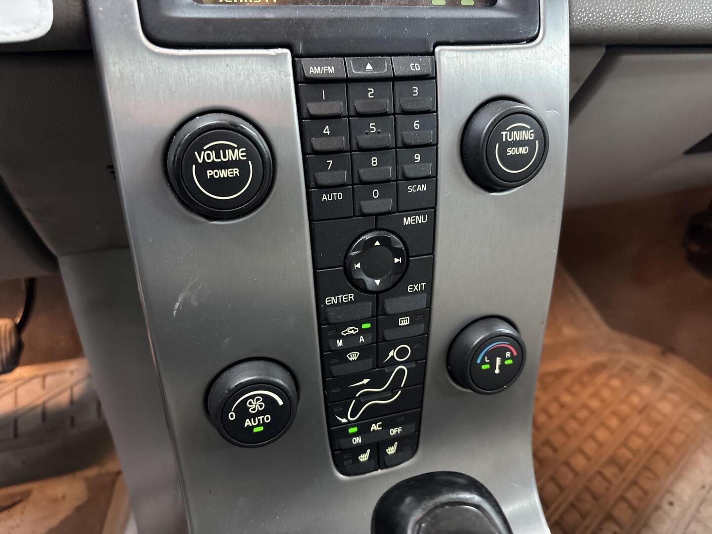 VOLVO V50 2004