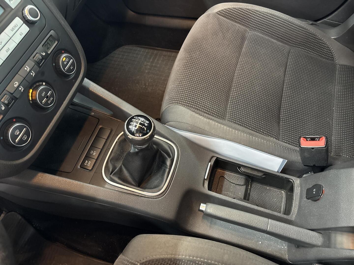 VOLKSWAGEN Golf 2008