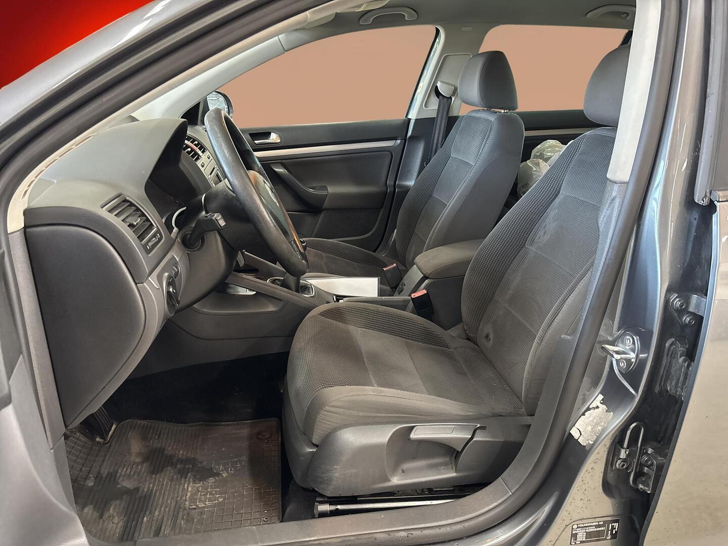 VOLKSWAGEN Golf 2008