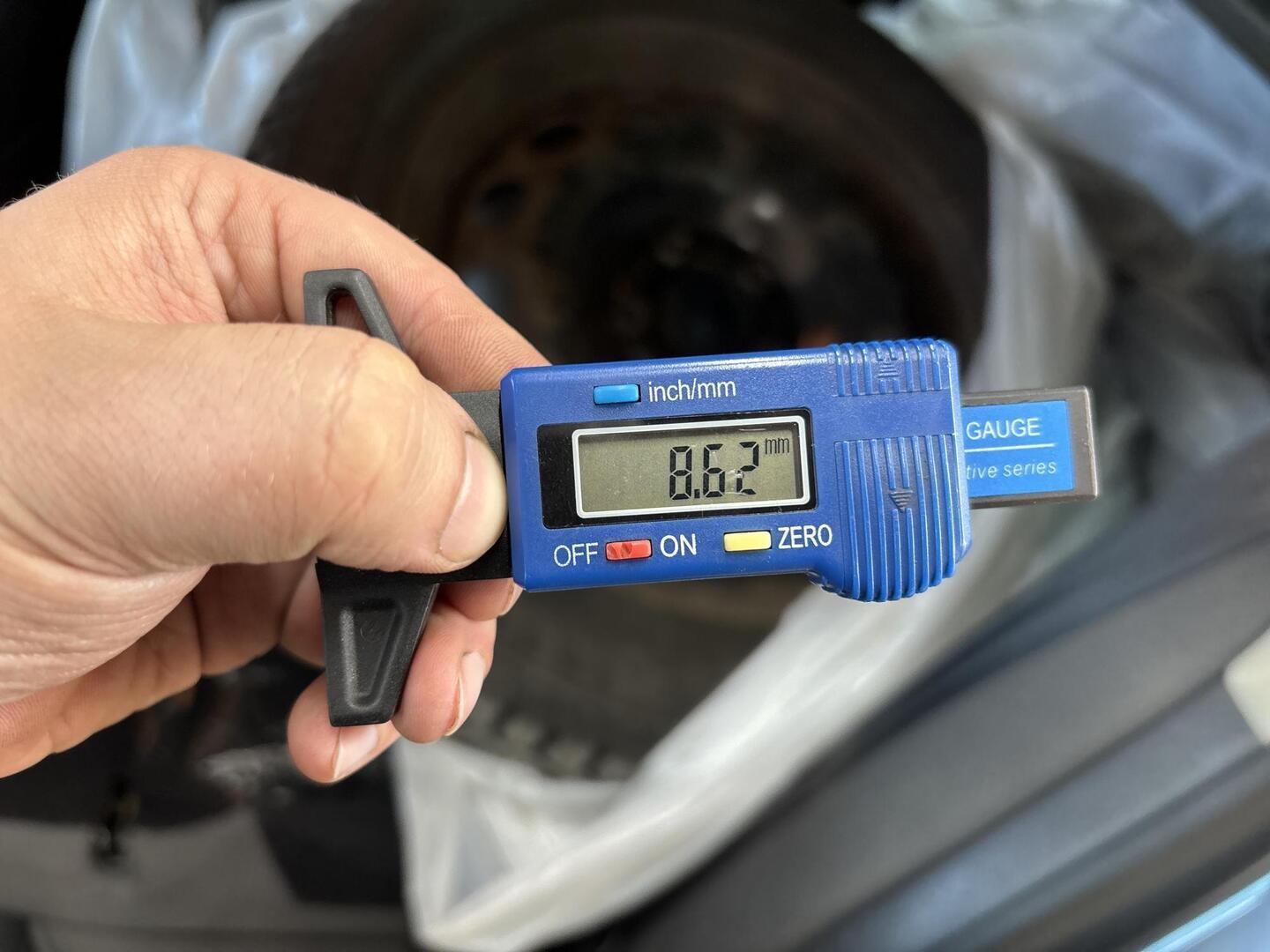 VOLKSWAGEN Golf 2008