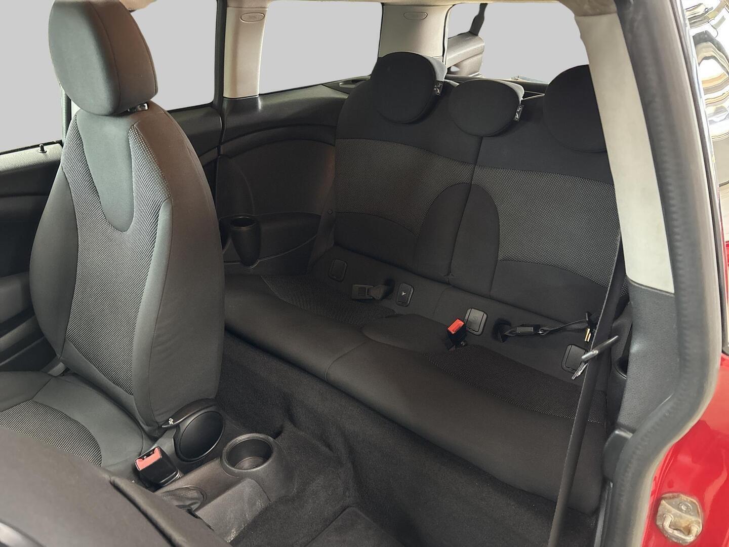 MINI Cooper 2010