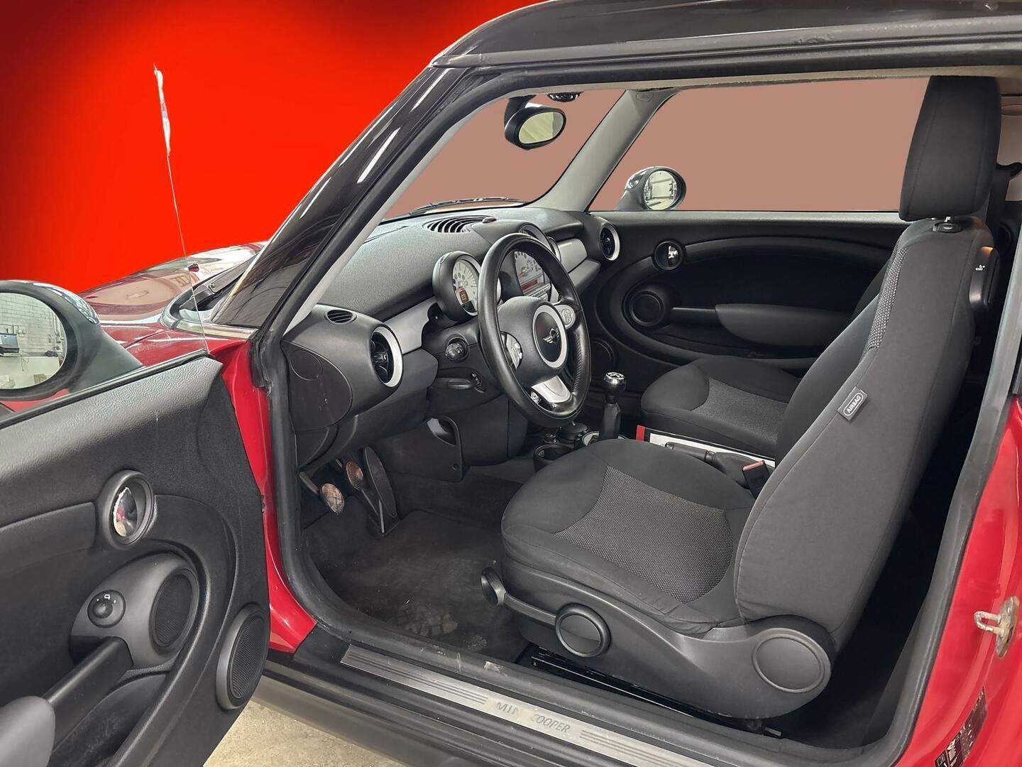 MINI Cooper 2010
