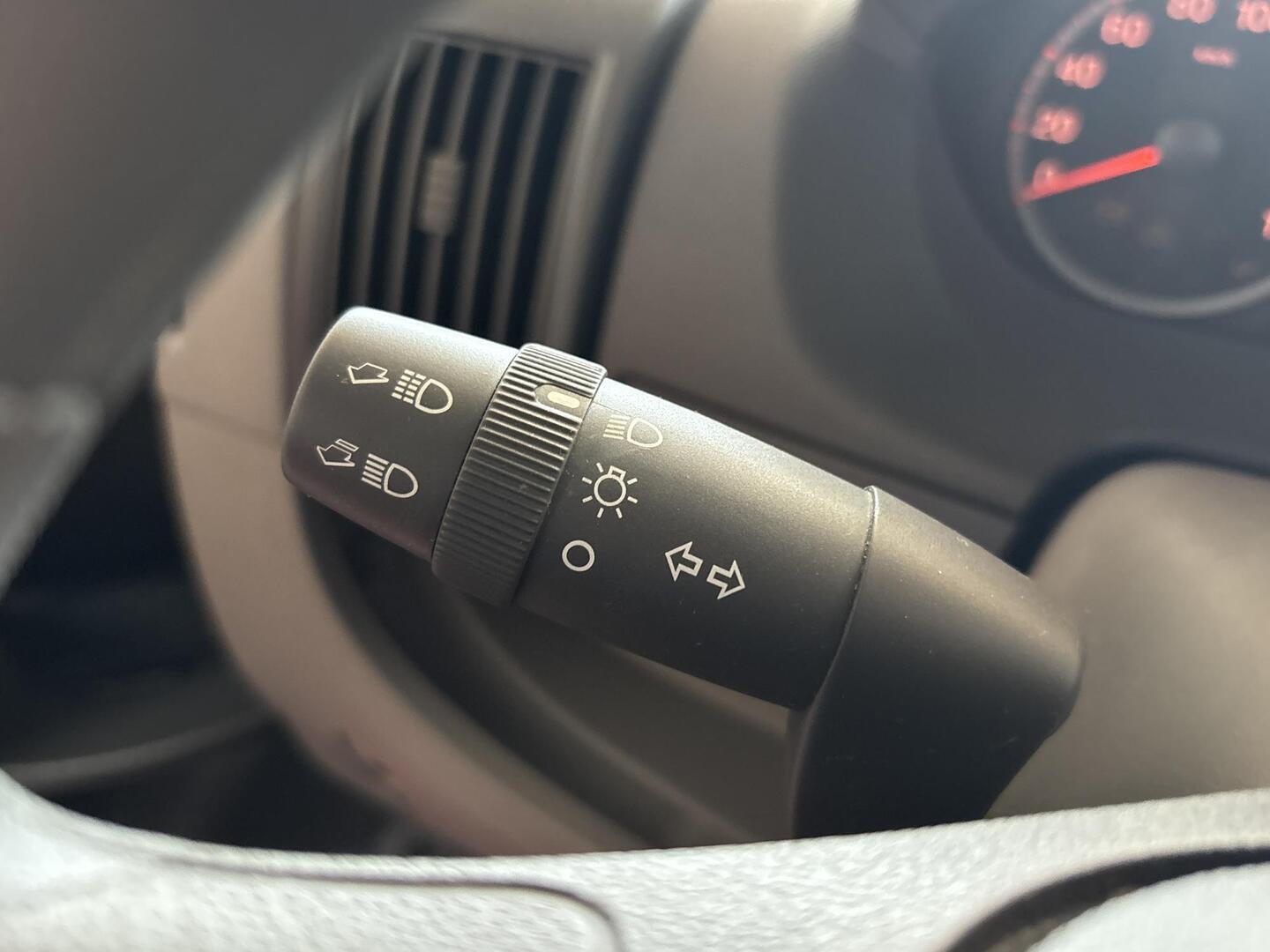 LMC LIBERTY I 520 2011