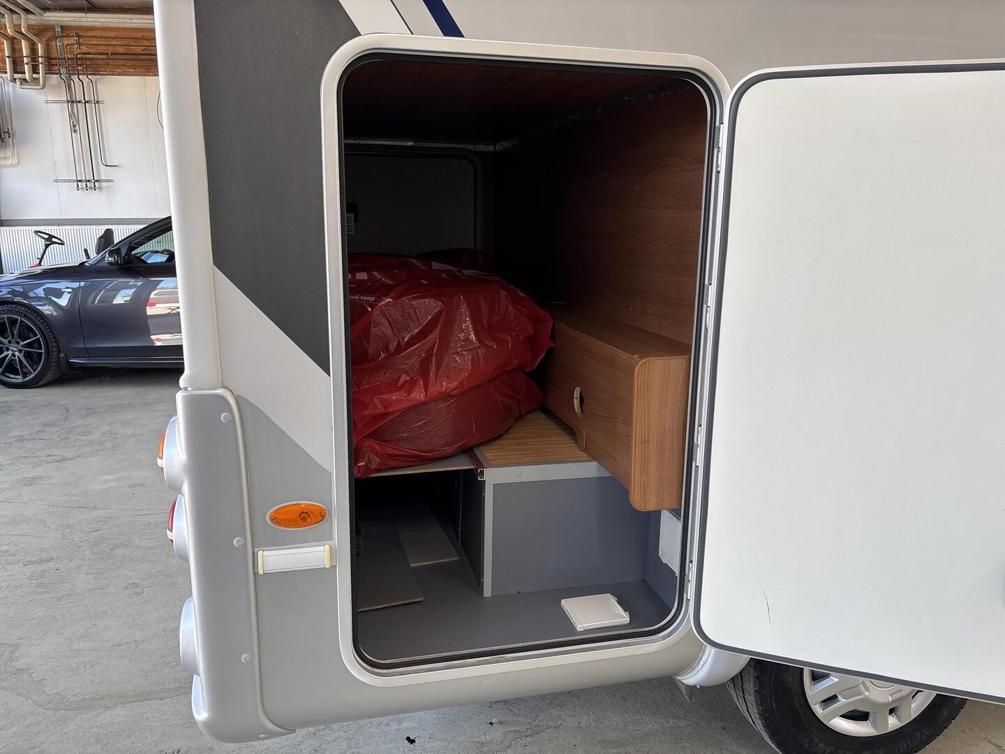 LMC LIBERTY I 520 2011