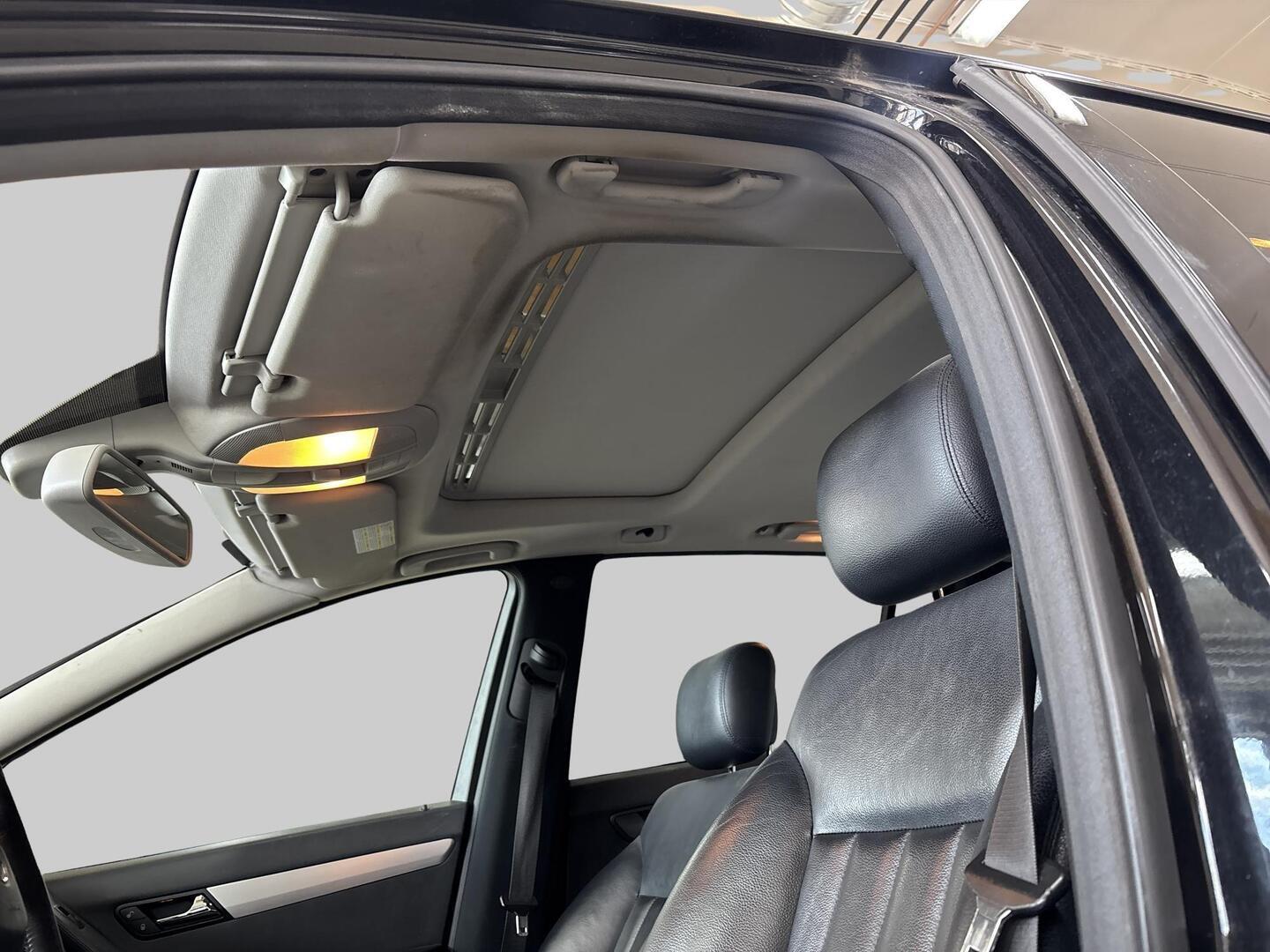 MERCEDES-BENZ R 2009