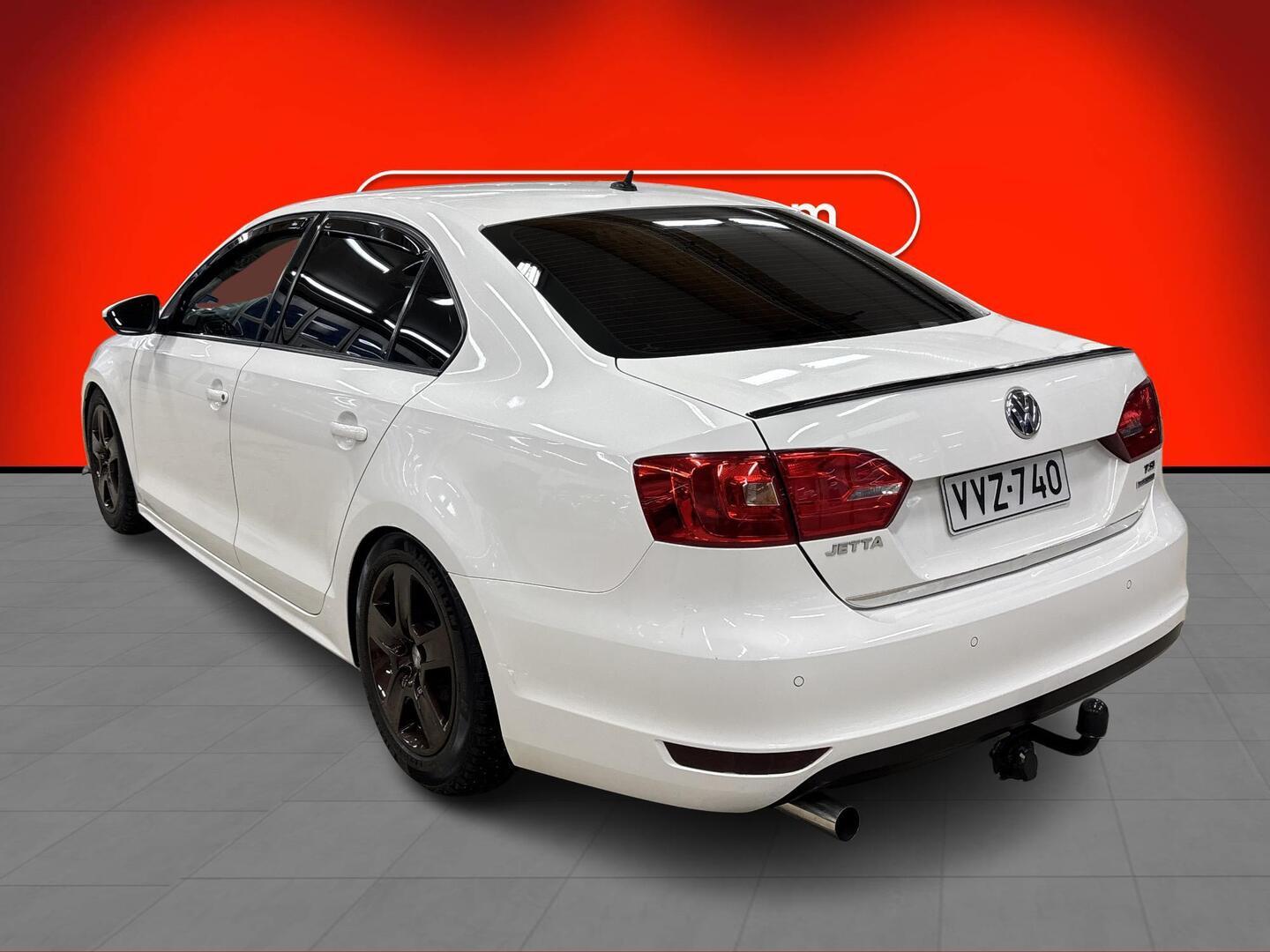 VOLKSWAGEN Jetta 2011