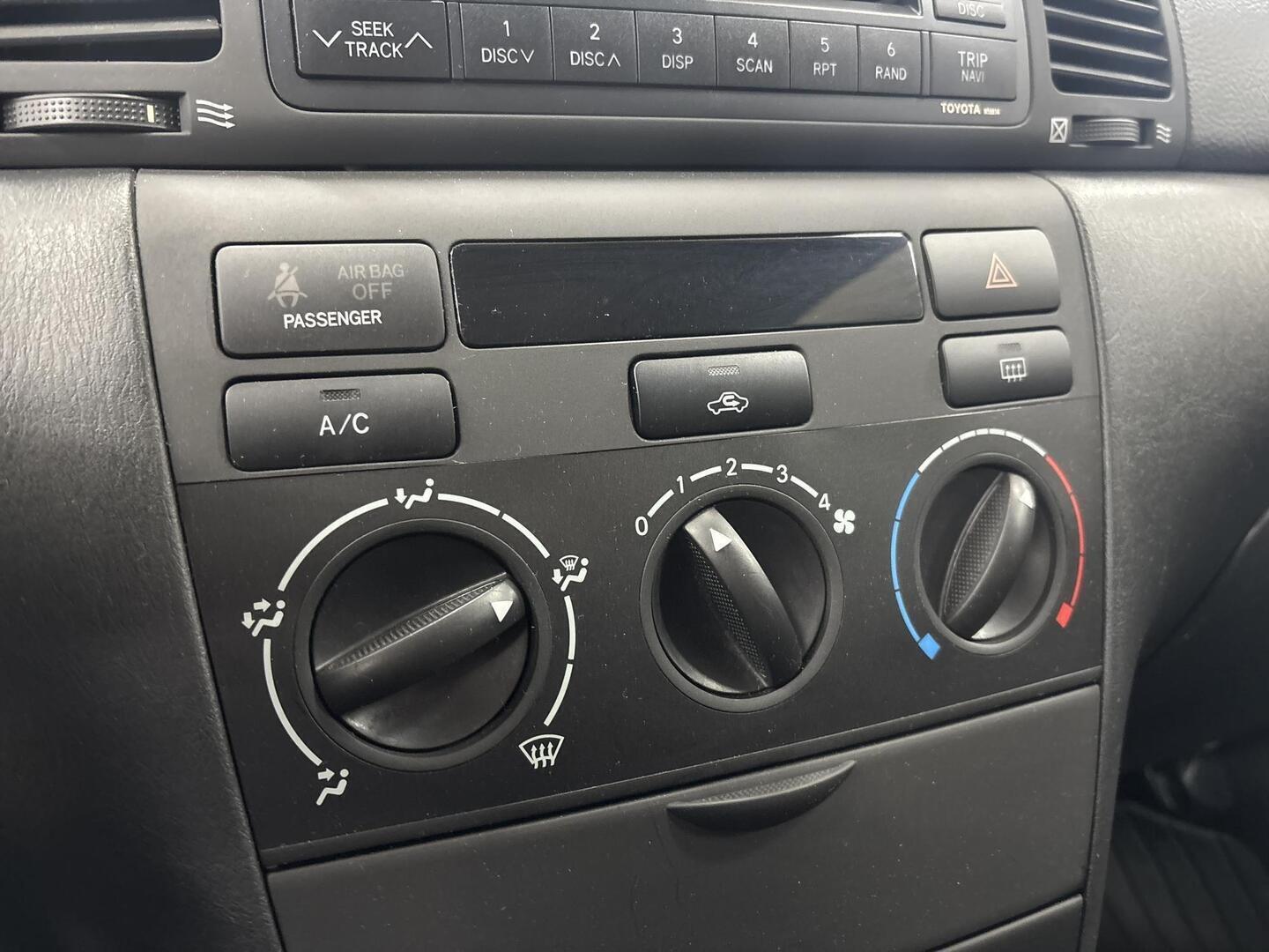TOYOTA Corolla 2005