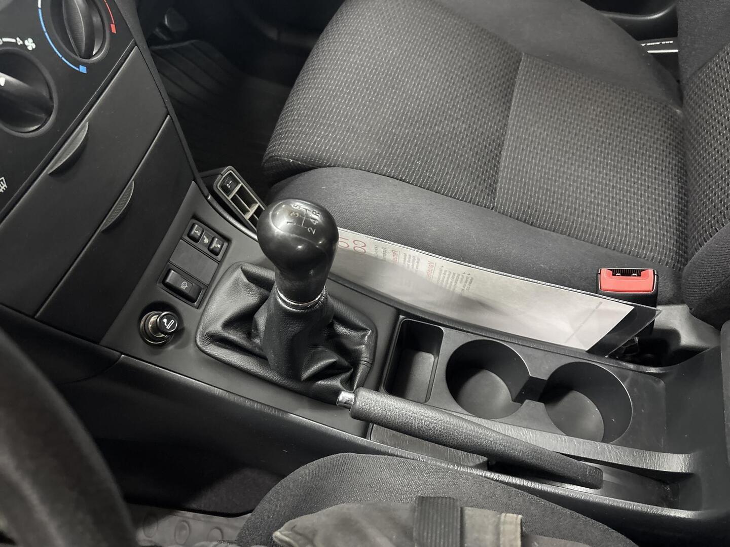 TOYOTA Corolla 2005