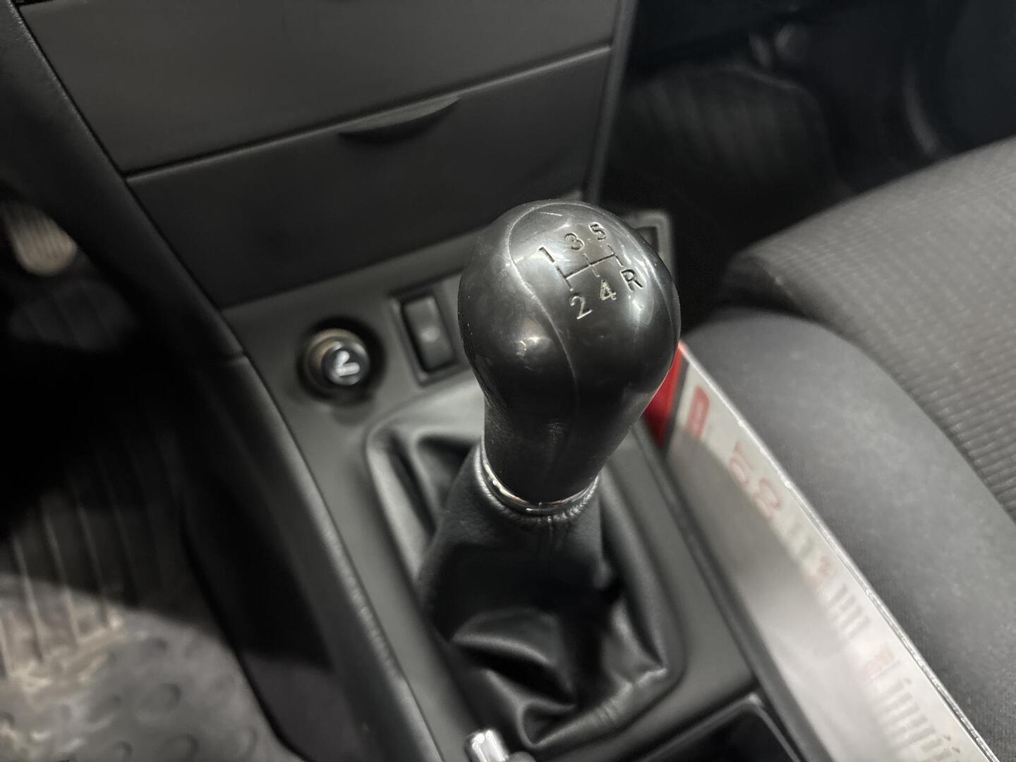 TOYOTA Corolla 2005
