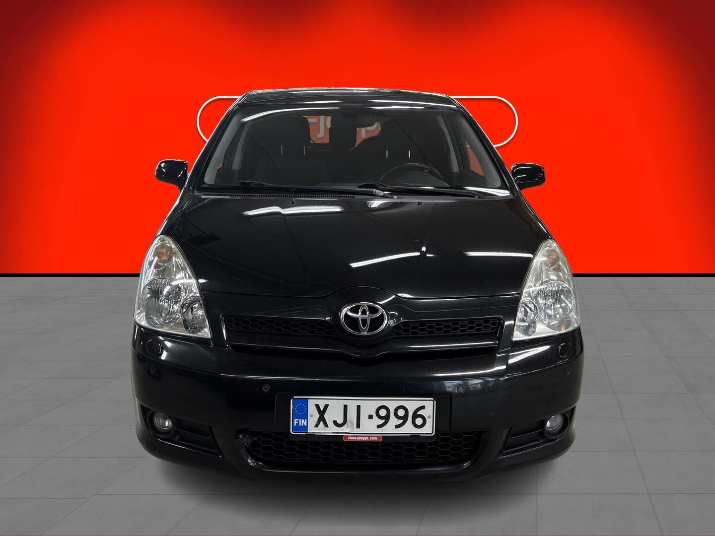 TOYOTA Corolla Verso 2006