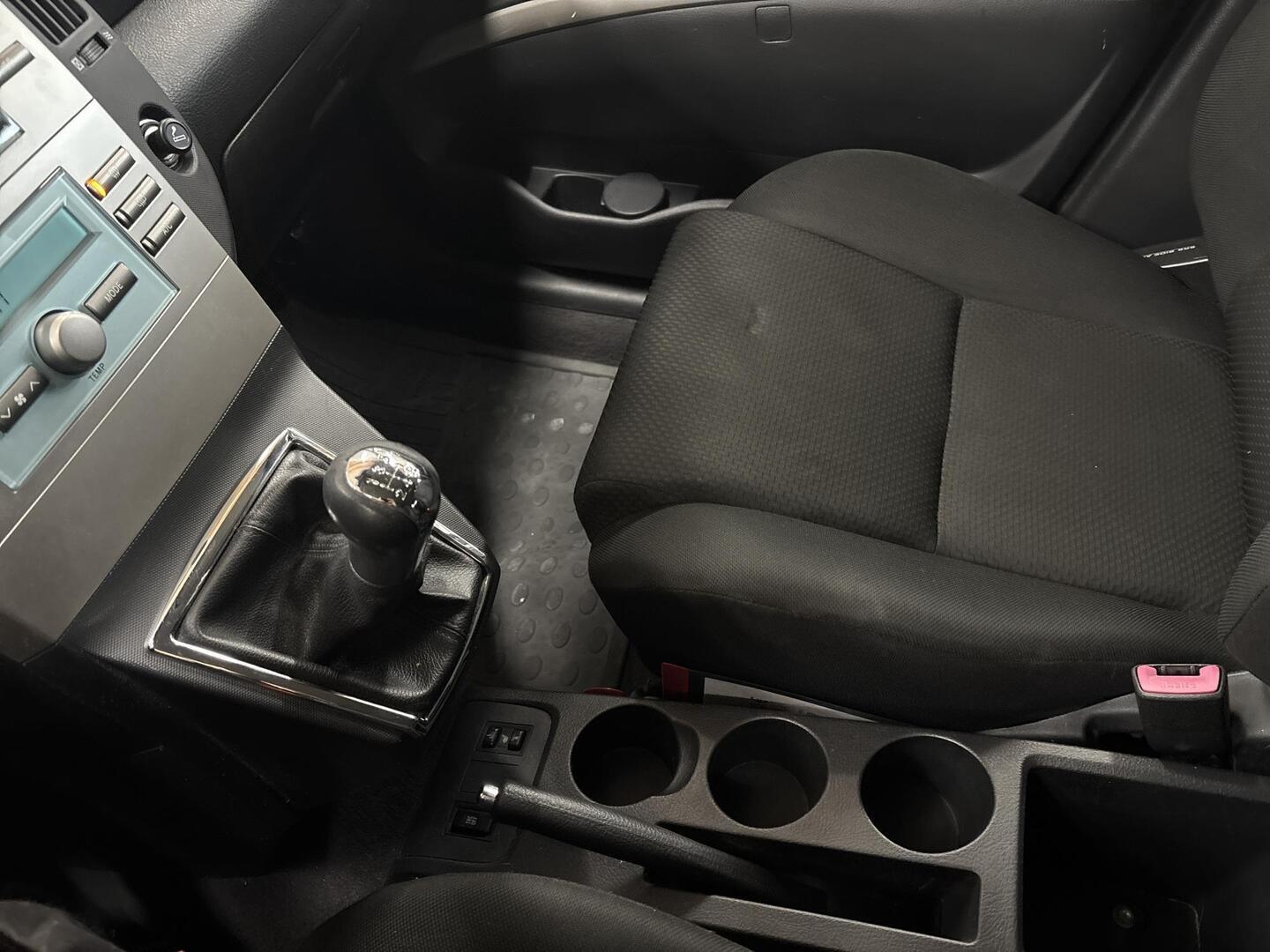 TOYOTA Corolla Verso 2006