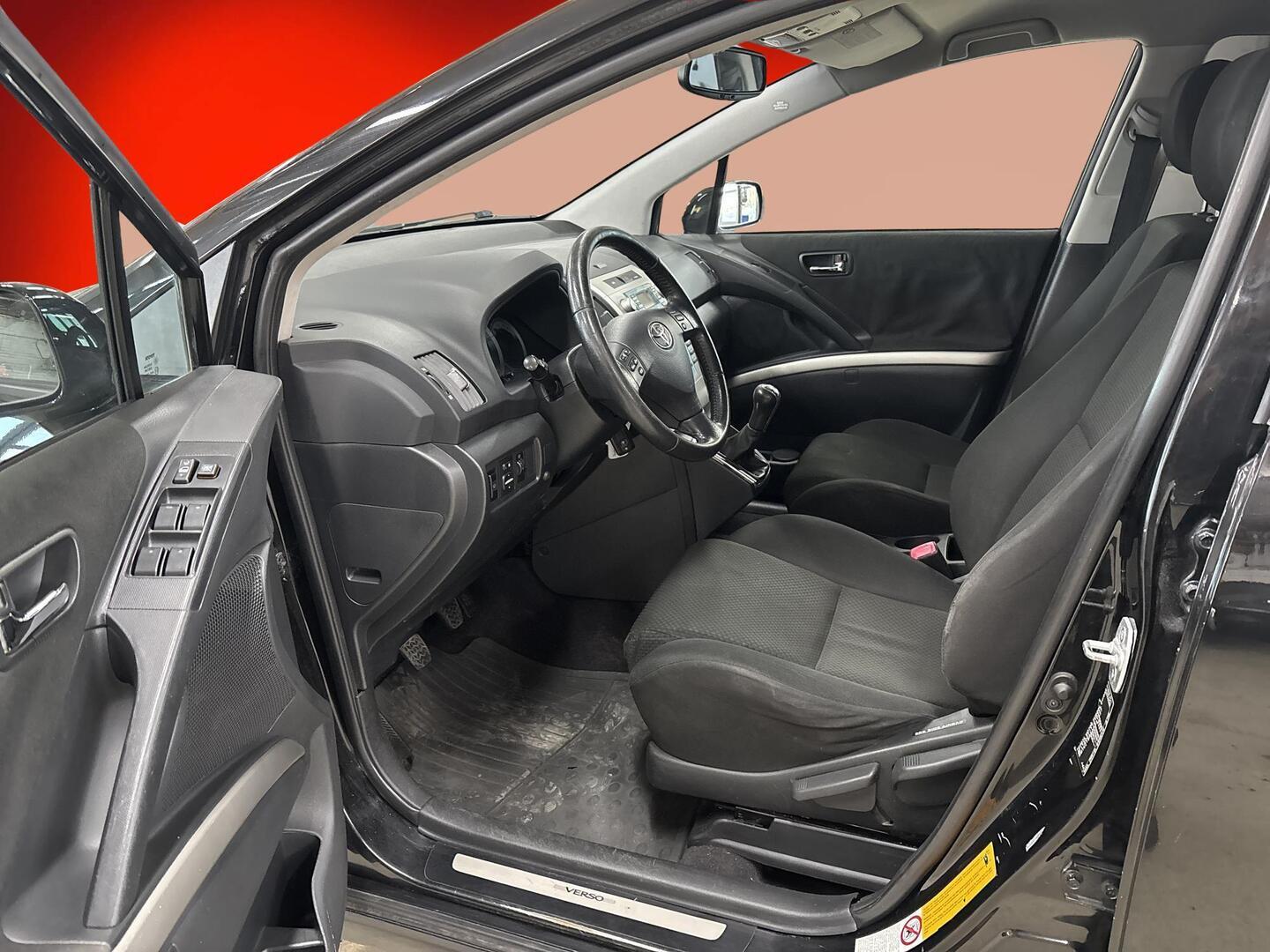 TOYOTA Corolla Verso 2006