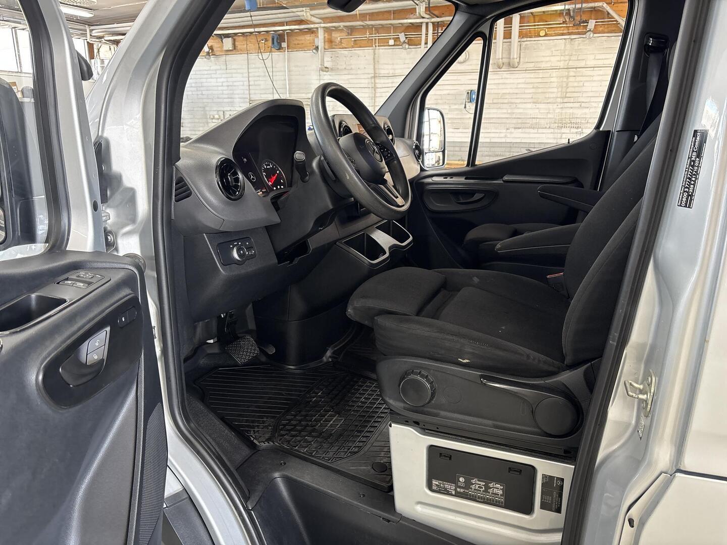 MERCEDES-BENZ Sprinter 2019