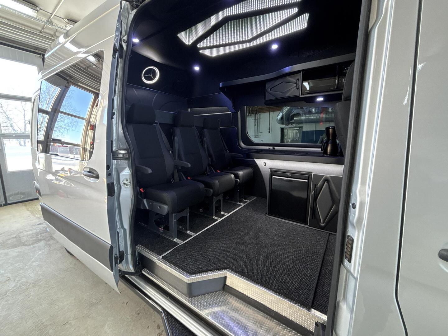 MERCEDES-BENZ Sprinter 2019