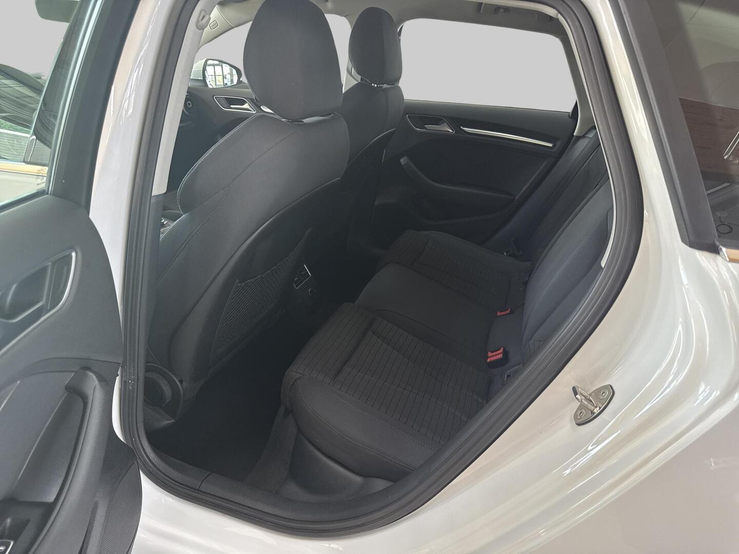 AUDI A3 2016