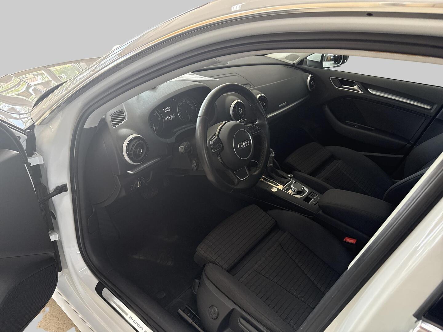 AUDI A3 2016