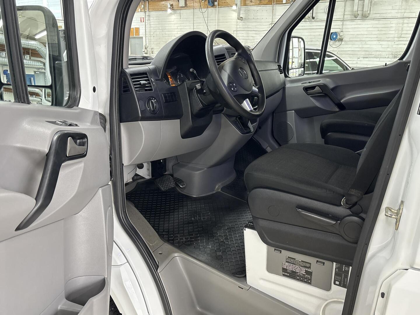 MERCEDES-BENZ Sprinter 2014