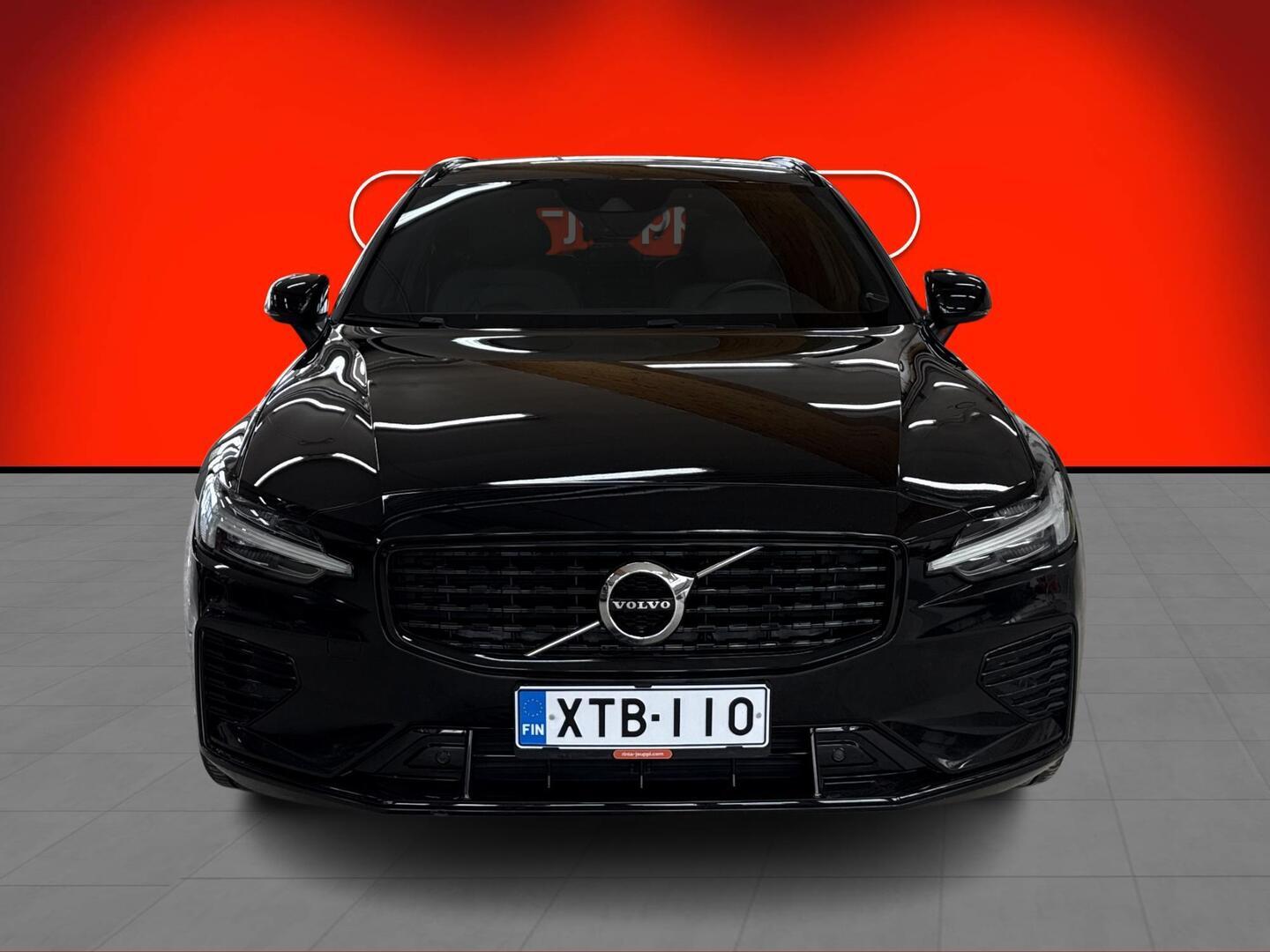 VOLVO V60 2021