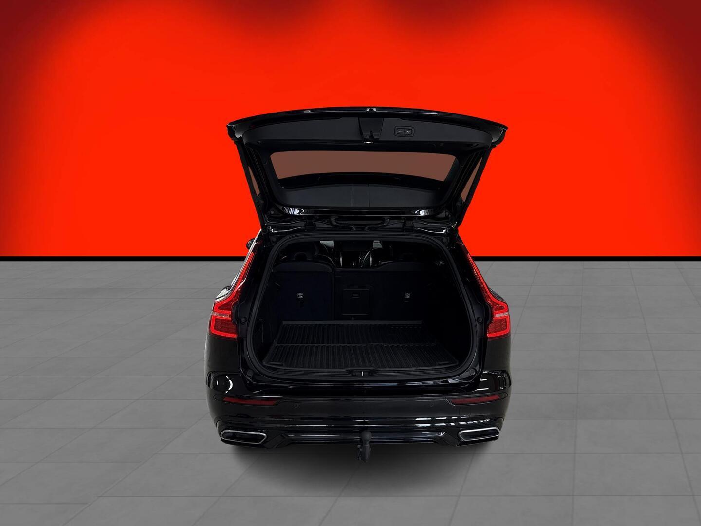 VOLVO V60 2021