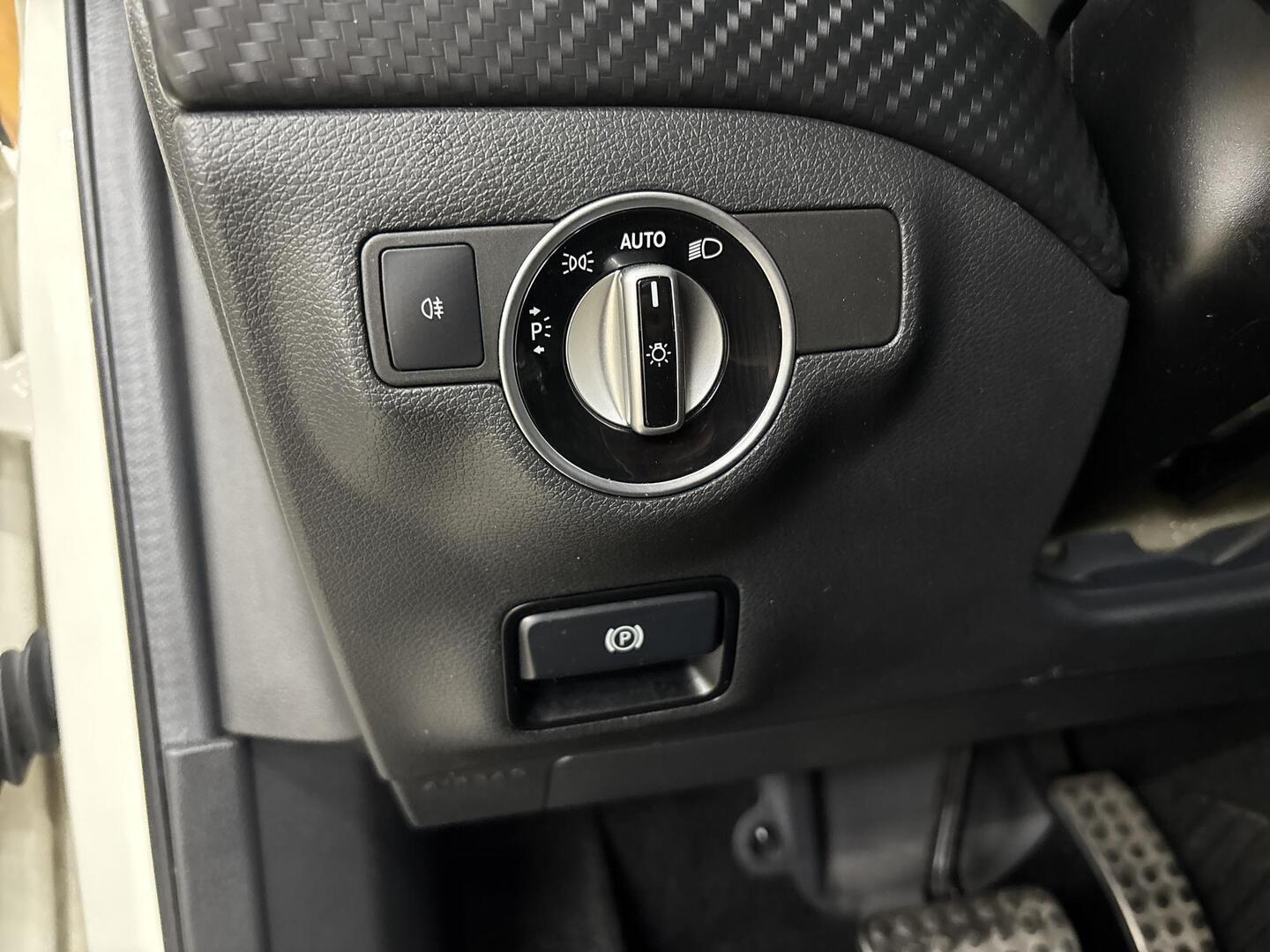 MERCEDES-BENZ A 2014